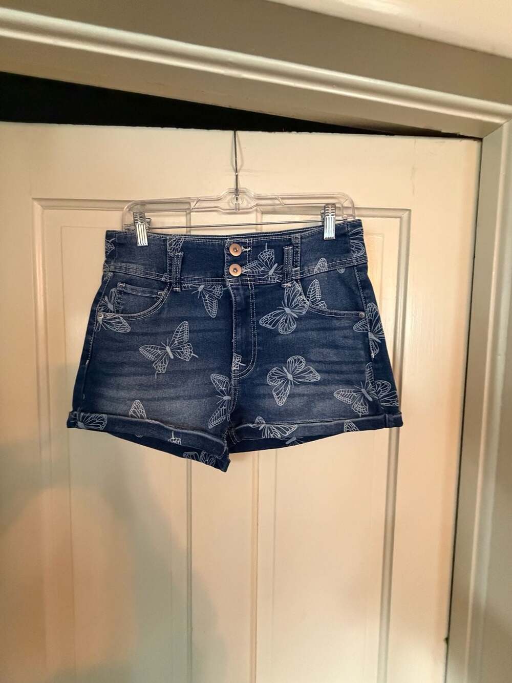 No Boundaries Butterfly Print Denim Shorts Size 13 Blue High Rise